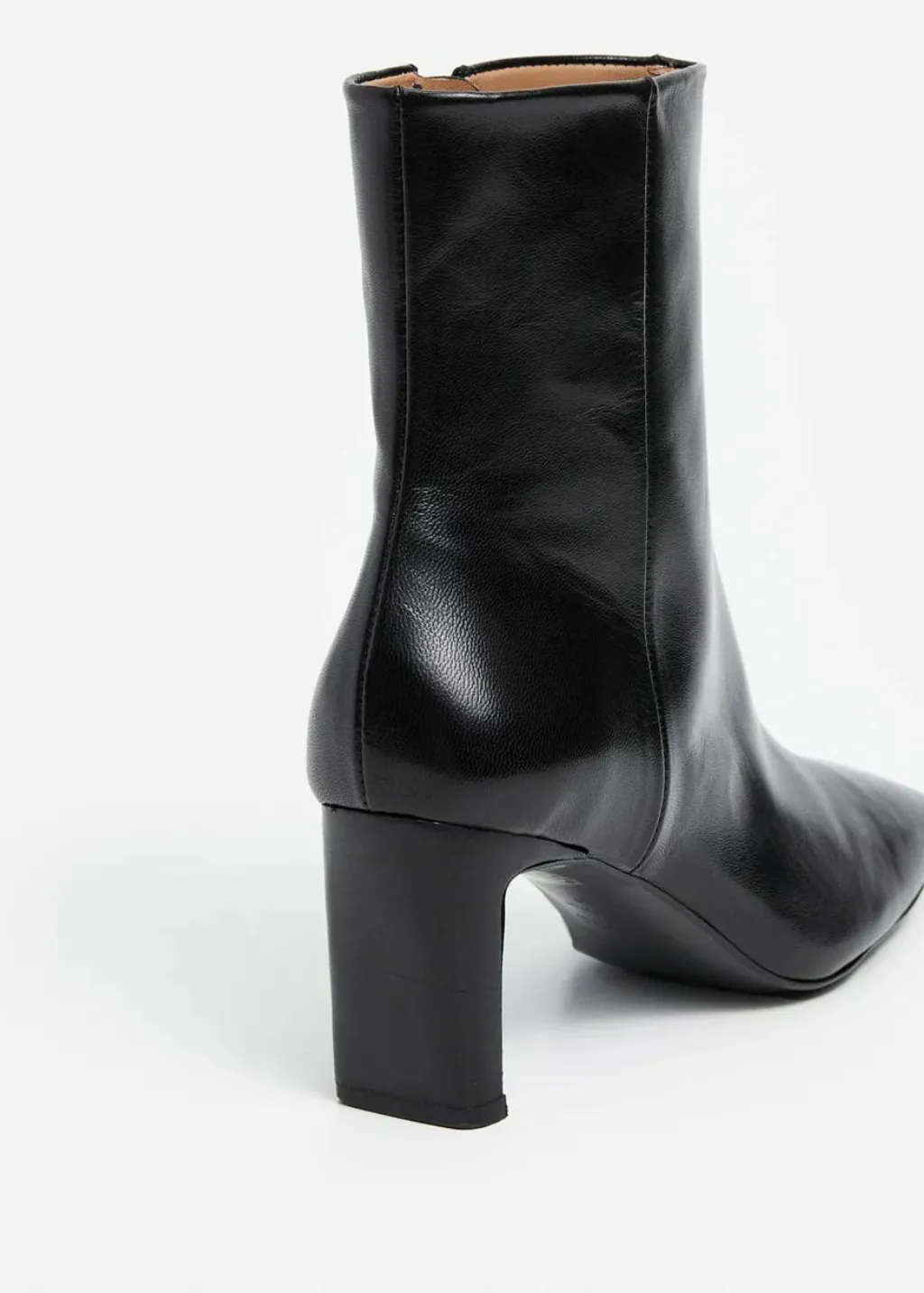 Flattered Moa Boot in Black