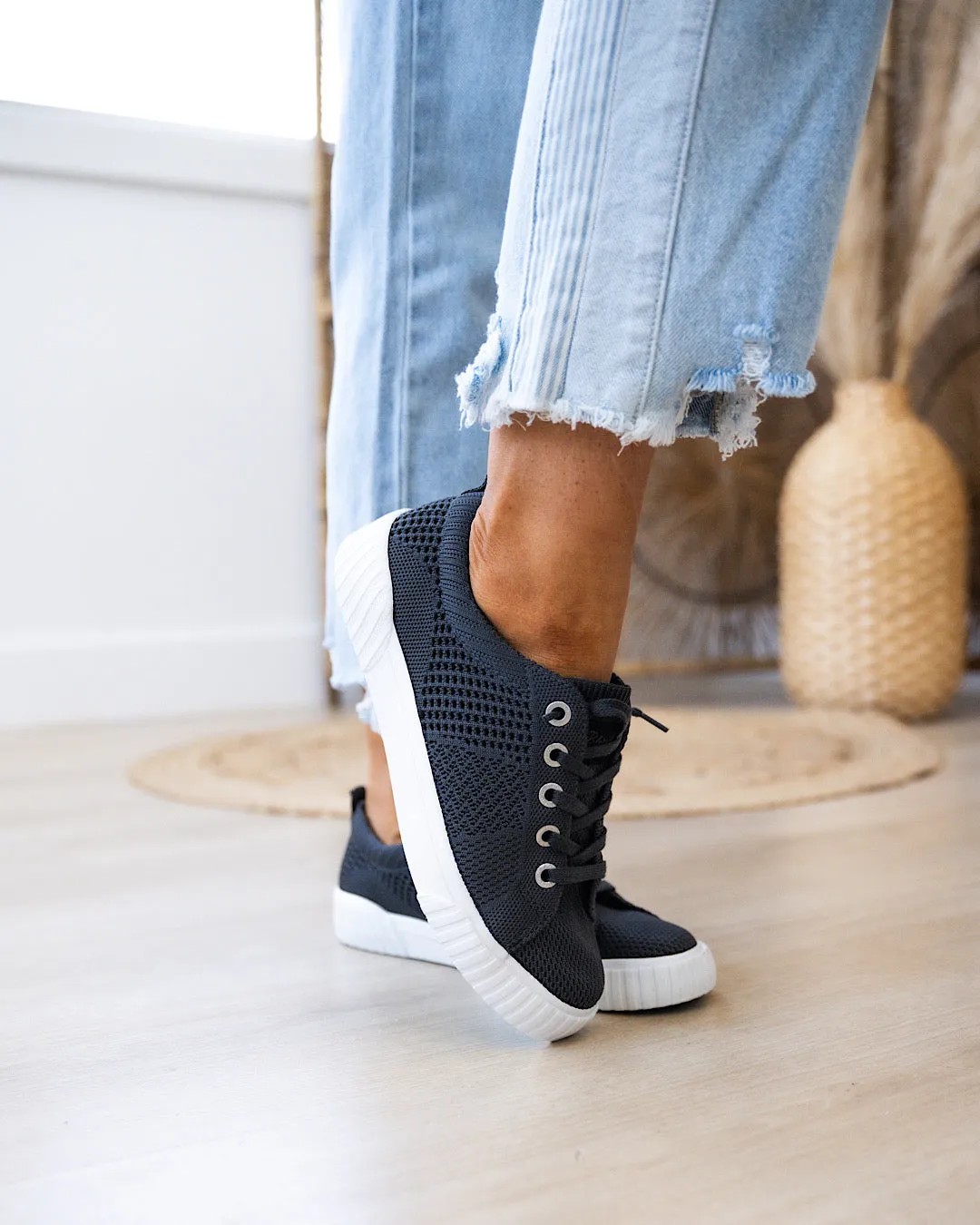 NEW! Blowfish Wistful Sneakers - Black