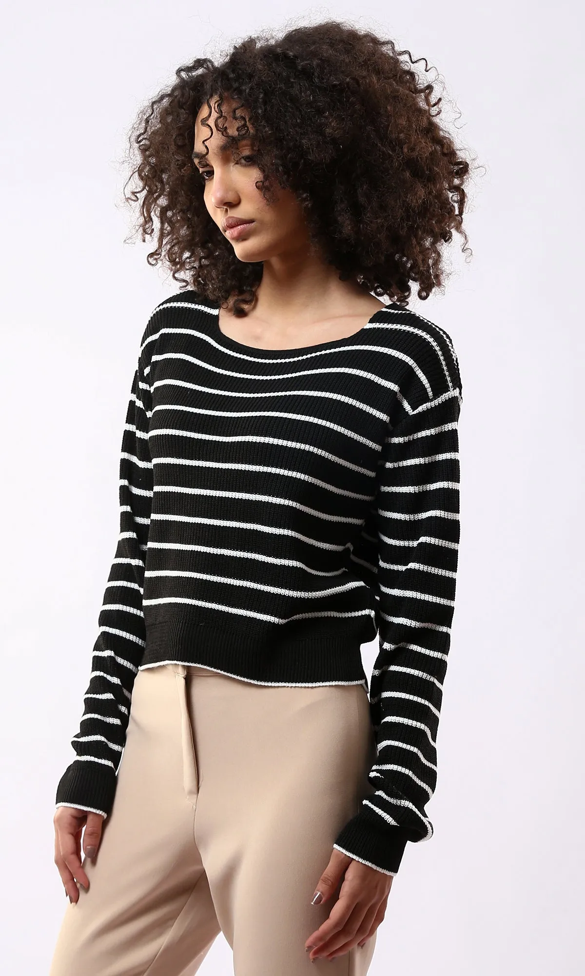 O177860 Boat Neck Striped Black & White Casual Pullover