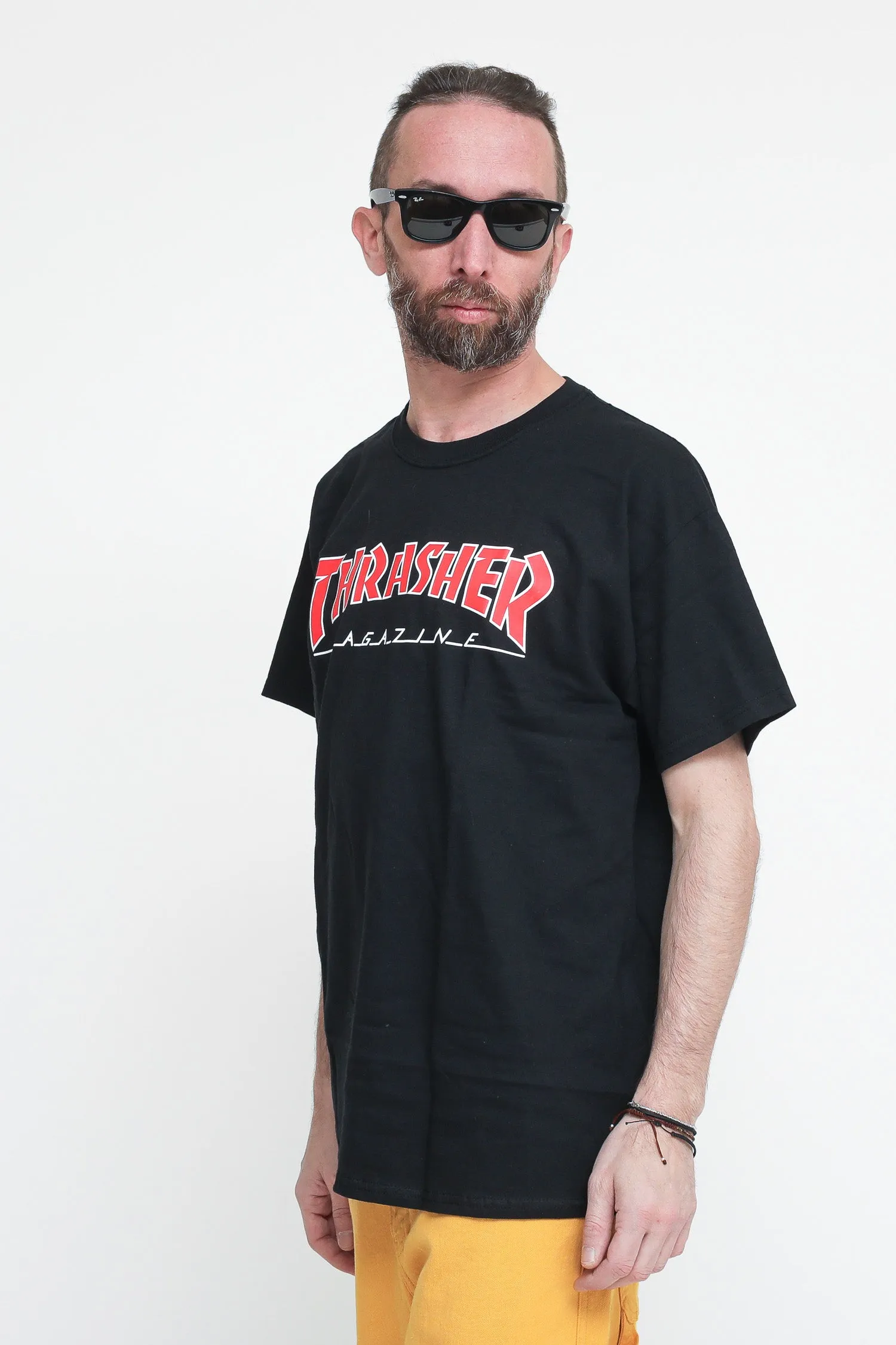 Outlined T-Shirt - Black Red