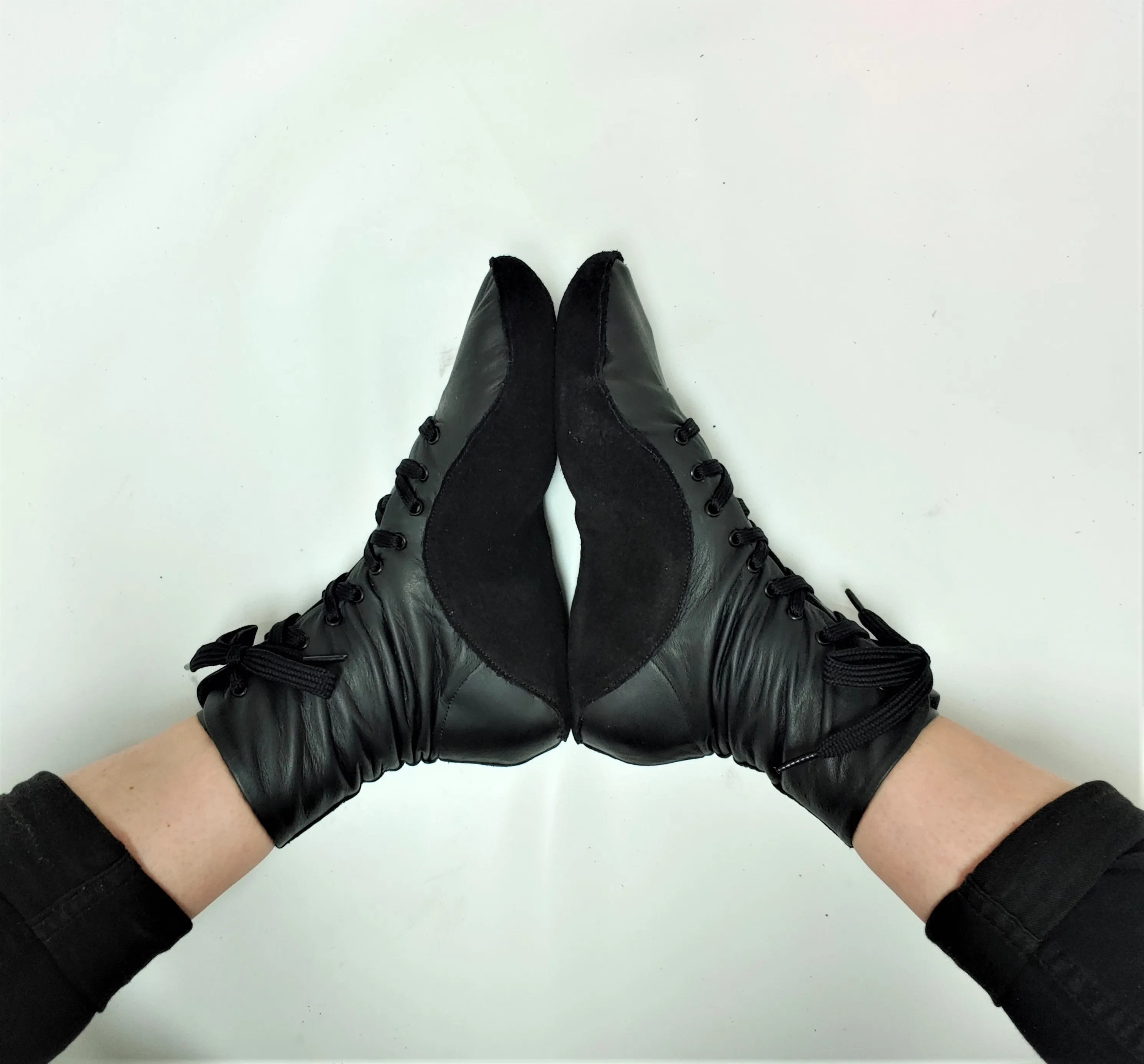 Stylish Tightrope Shoes Jazz Boots - Ultimate Comfort and Flexibility for Dancers