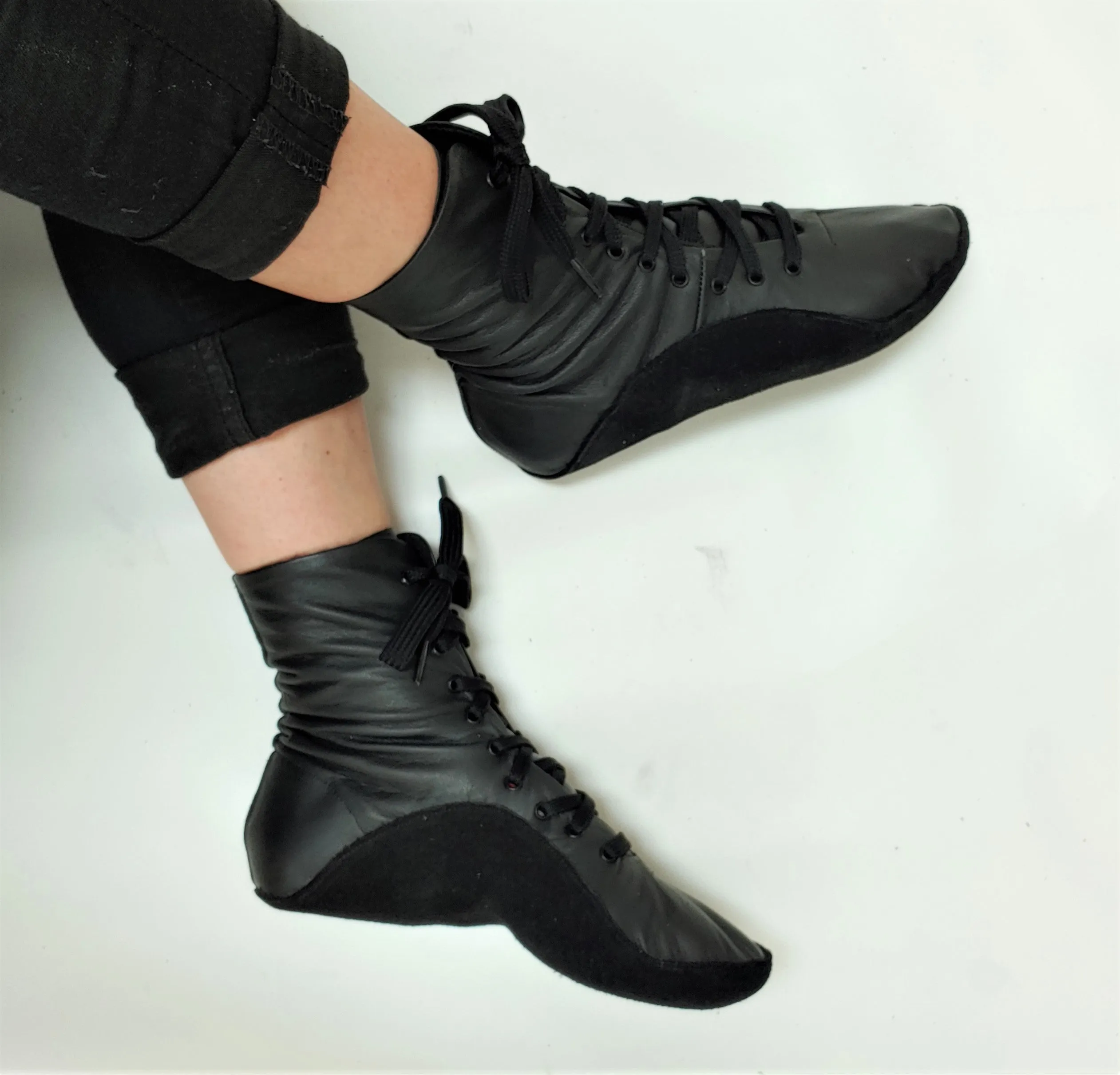 Stylish Tightrope Shoes Jazz Boots - Ultimate Comfort and Flexibility for Dancers