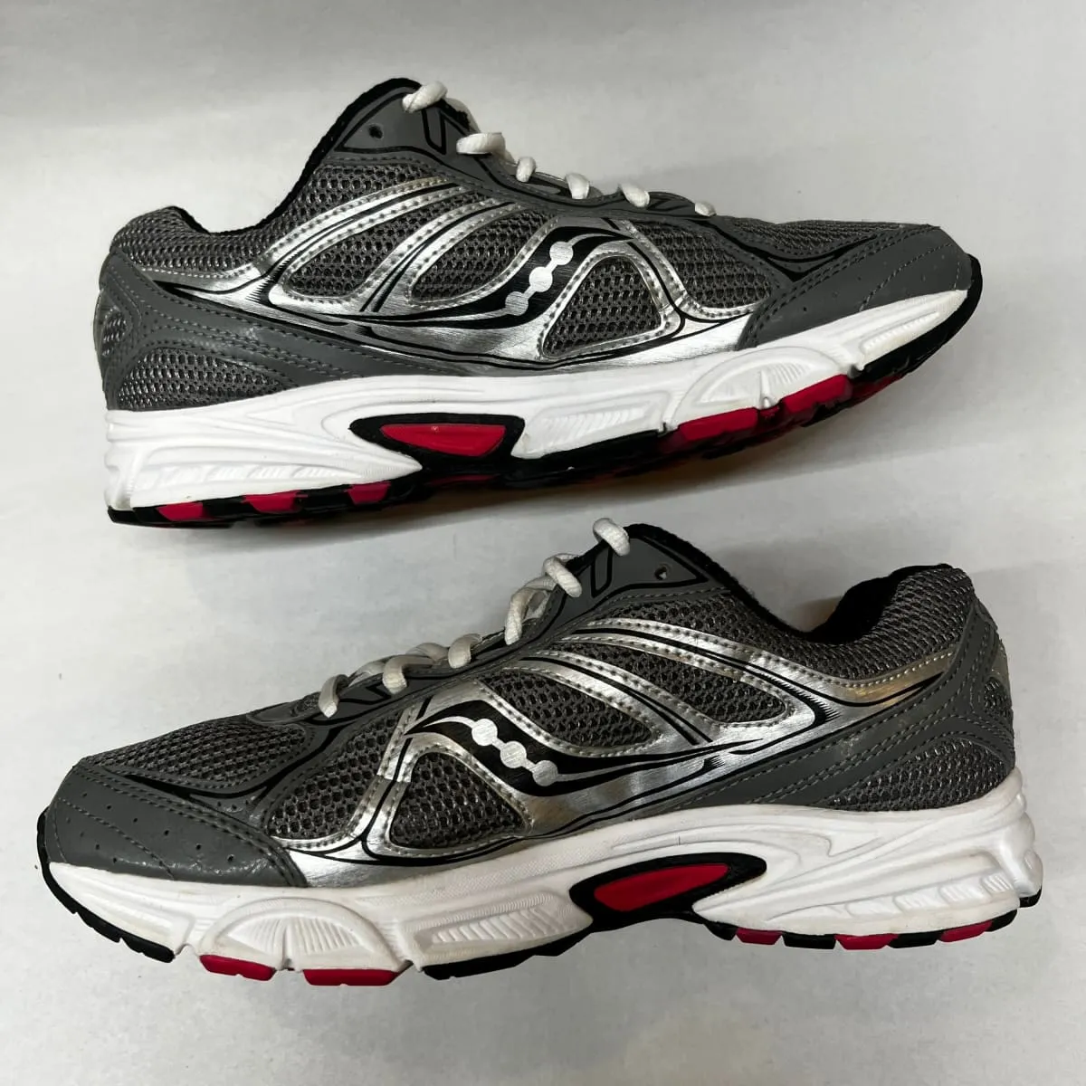 Women's Saucony Cohesion 7 Running Shoe Grey/Silver/Pink Size 8.5 Wide - Preowned